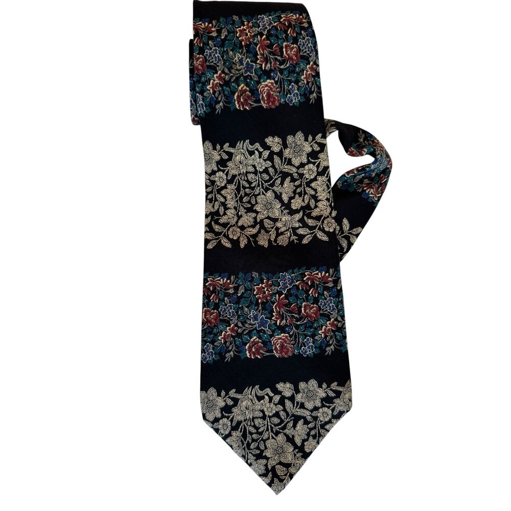 Vintage Metropolitan Museum of Art Silk Floral Tie Art to Wear Cottagecore